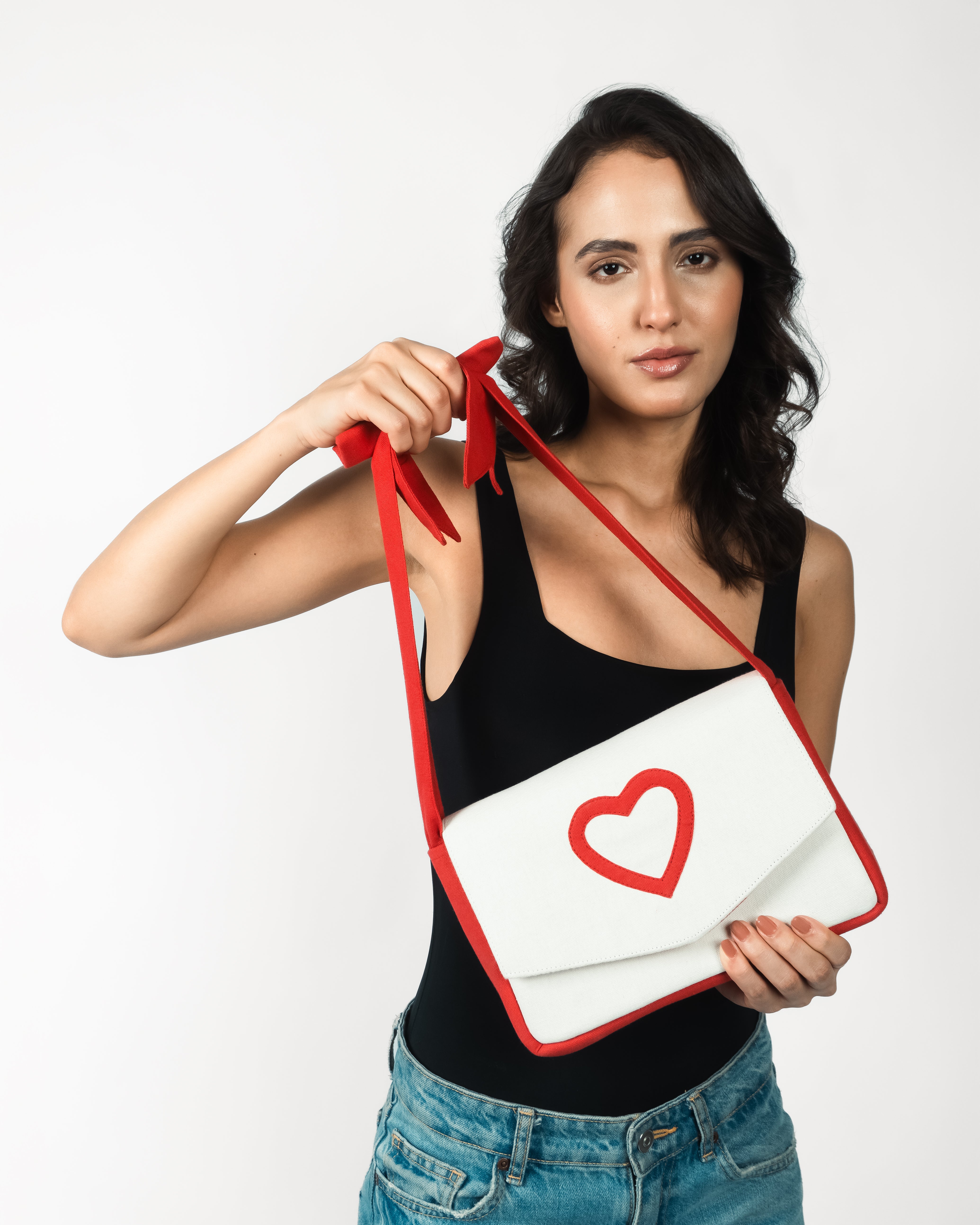 VALENTINE CLUTCH RED